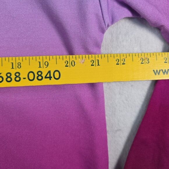 T by TALBOTS Snap Placket Pullover Sweatshirt Size Med Stretch Burgundy Ombre - Picture 6 of 9